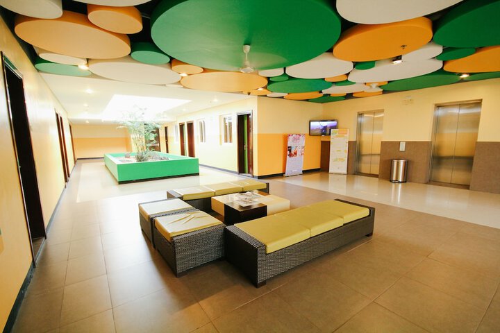 Hotel Interior 16 of 108