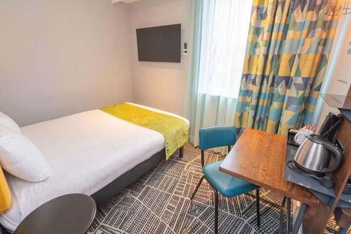 Room 38 of 70