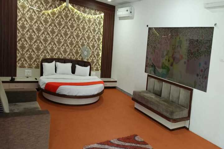 Room 9 of 95