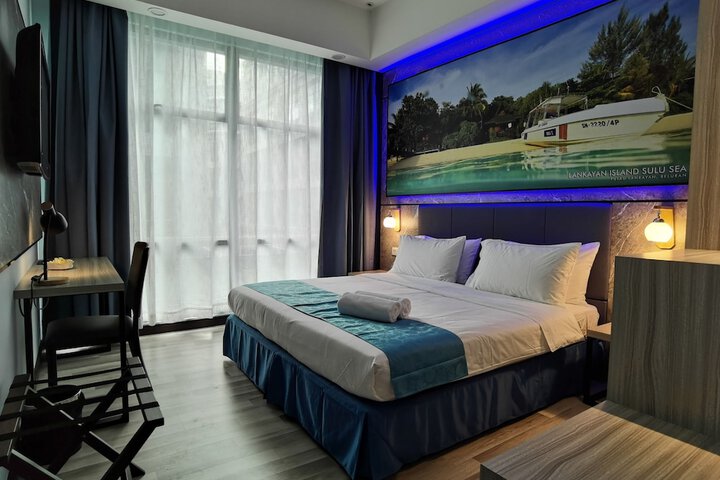 Room 13 of 60
