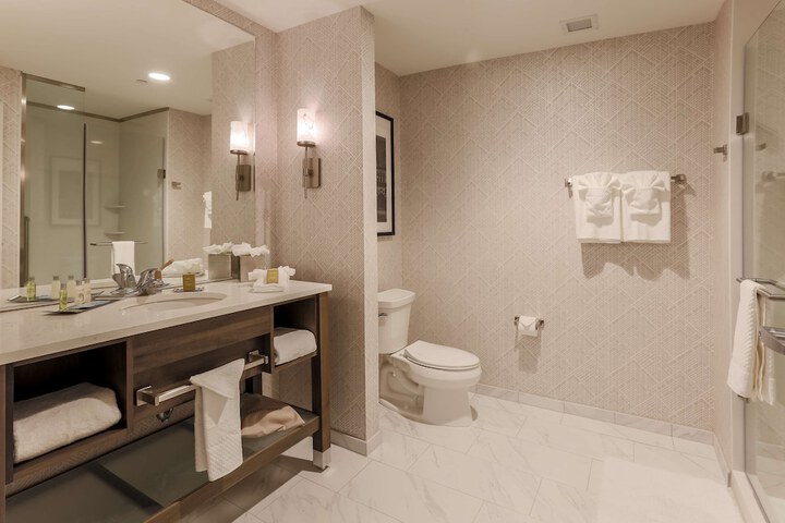 Bathroom shower