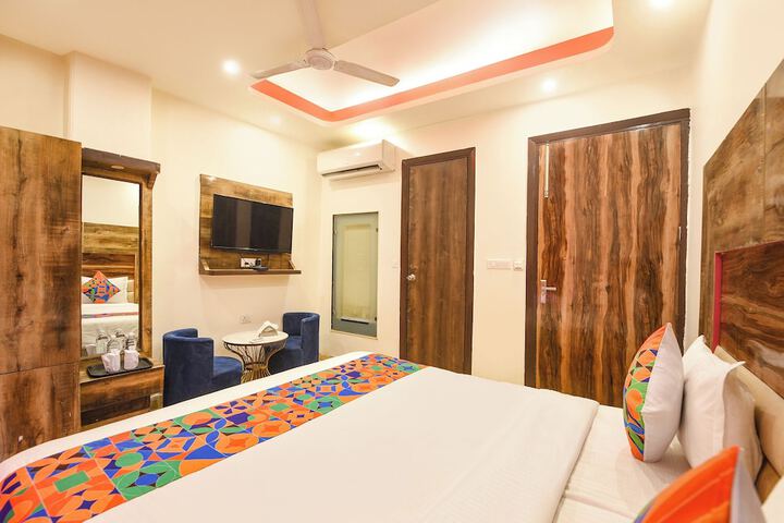 Room 8 of 29