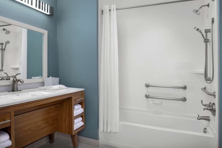 Bathroom shower