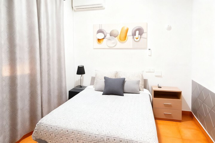 Room 44 of 112