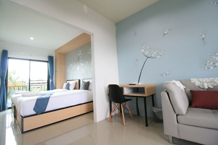 Room 8 of 36
