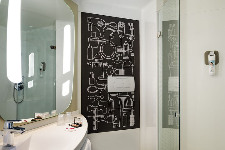 Clean Restrooms