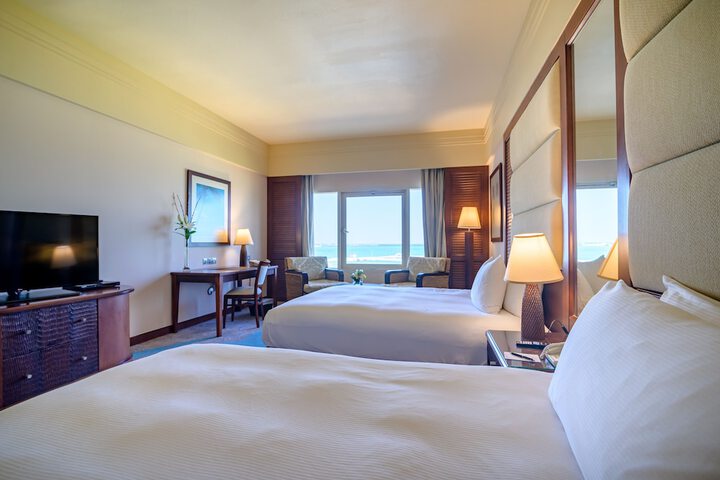 Room 28 of 124