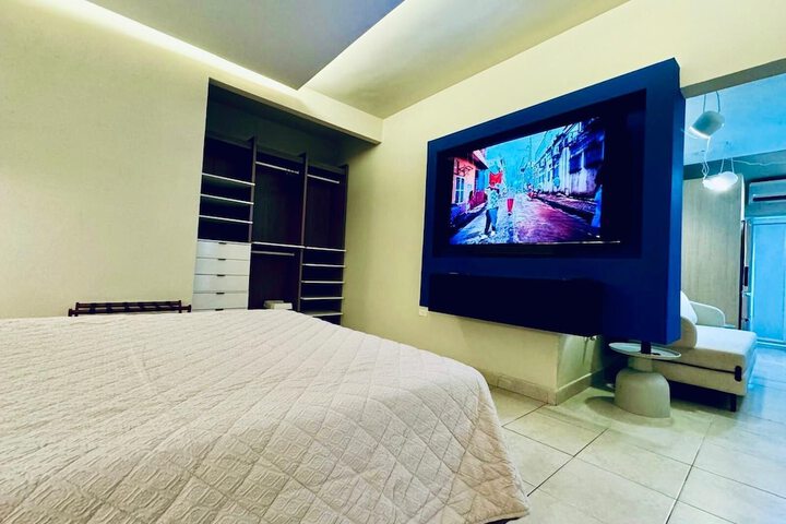 Room 2 of 224