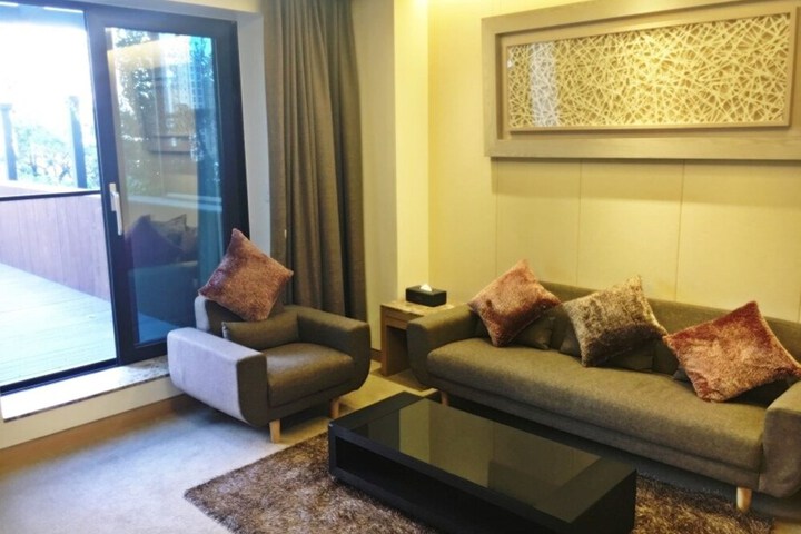 Room 41 of 50