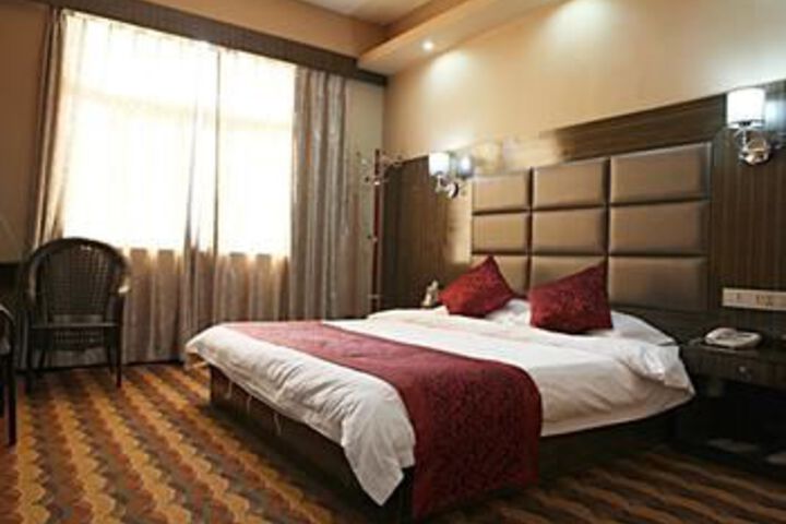 Room 15 of 45