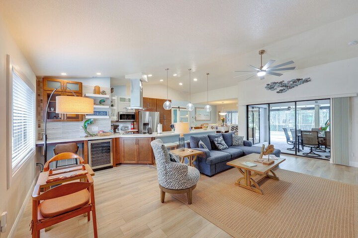 Exterior of Punta Gorda Vacation Rental w / Heated Pool & Lanai