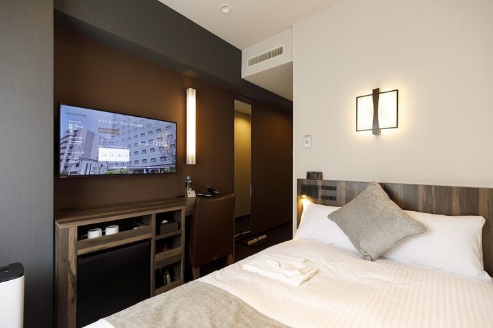 Room 20 of 48