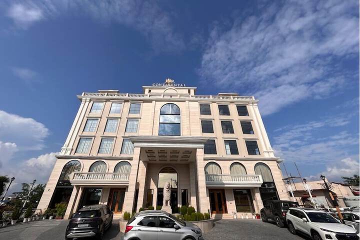 Hotel JSR Continental