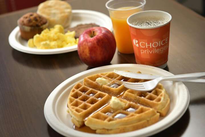 Breakfast/Coffee Service 44 of 48