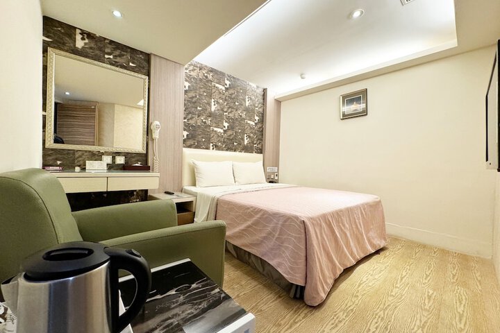 Room 38 of 160