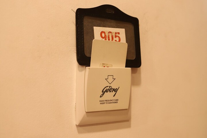 Room 66 of 171