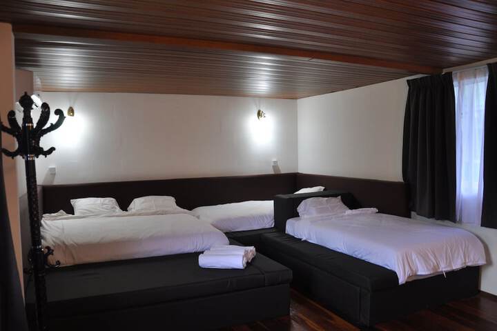 Room 9 of 64