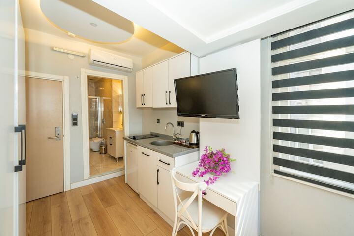 Room 48 of 60