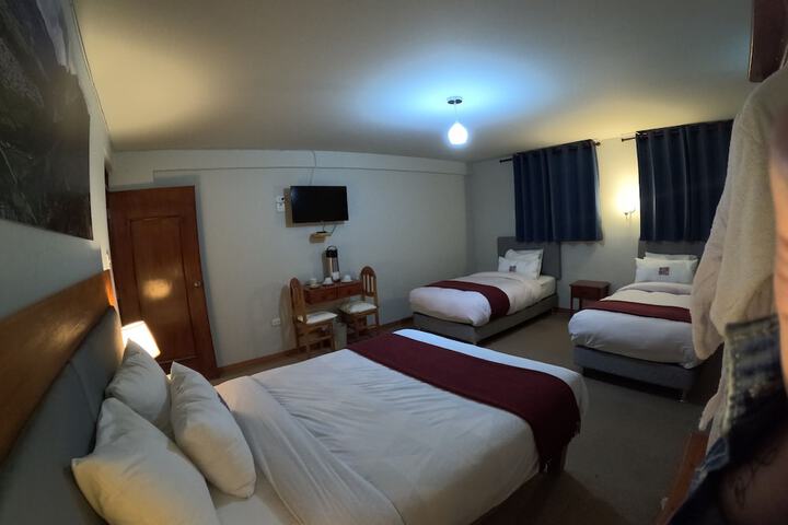 Room 10 of 20