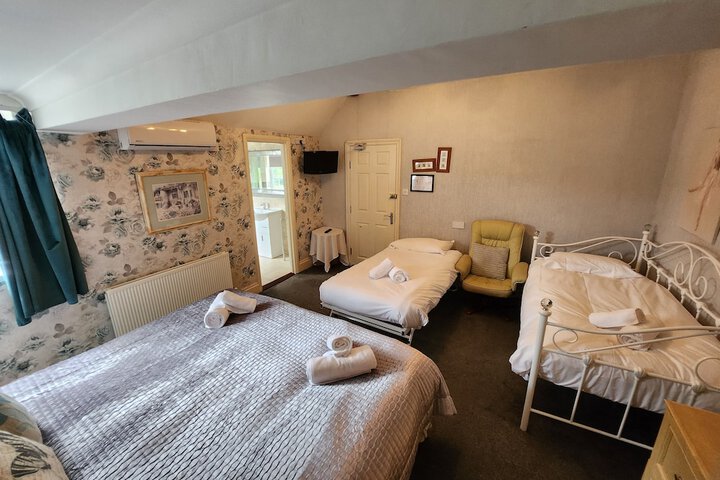 Room 57 of 96
