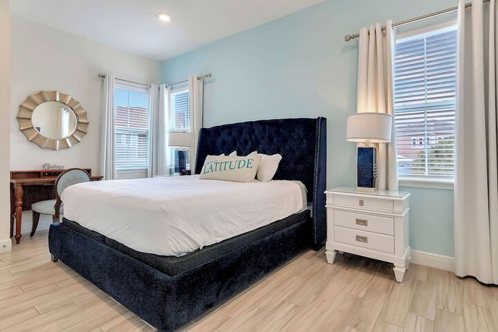 Room 2 of 36