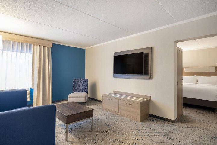 Room 5 of 56