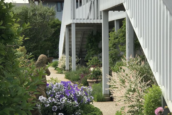 Hotel Exterior 187 of 190