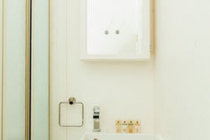 Room 3 of 19