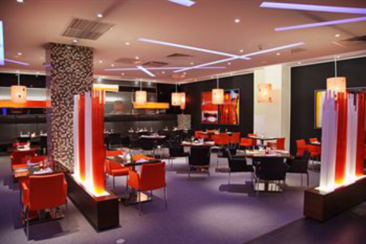 Dining 72 of 75