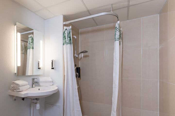 Bath Photo