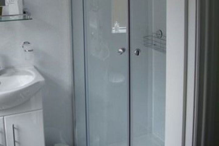 Room 3 of 32
