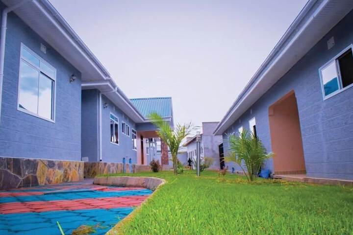 Briston Hotel - Serengeti