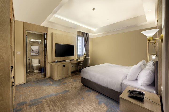 Room 3 of 9