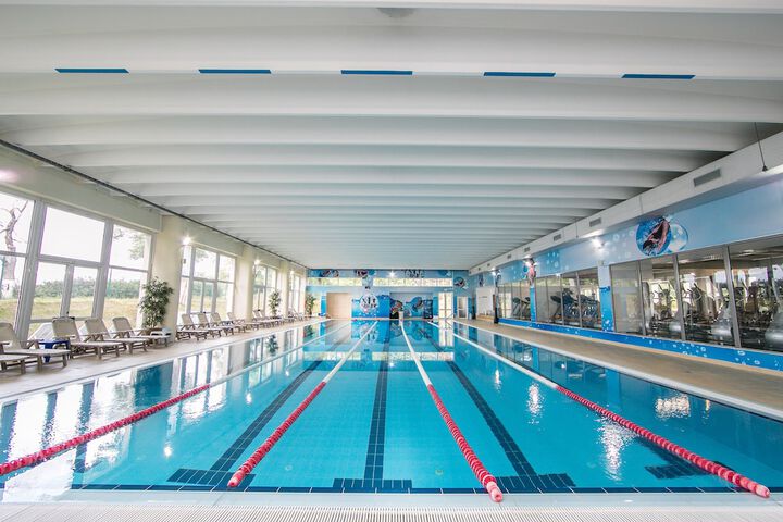 Pool Hotel