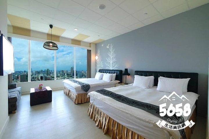85 Eagle Hotel