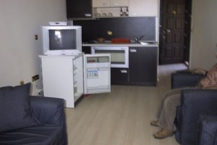 Room 50 of 94