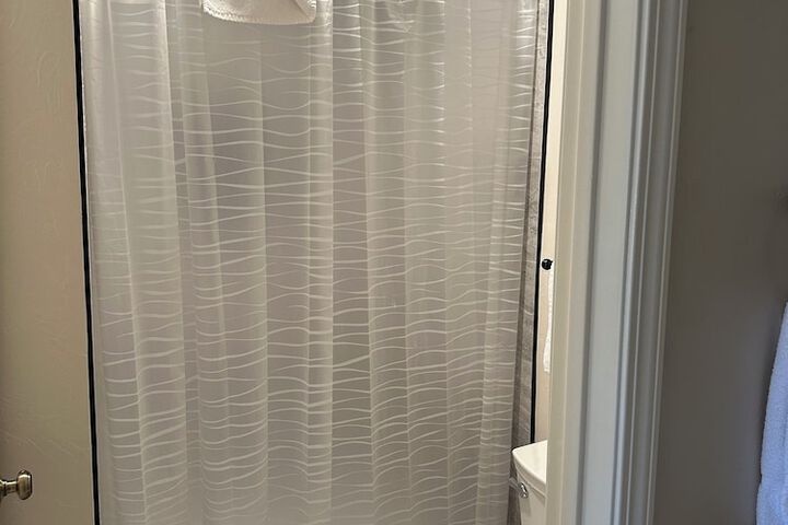 Room 70 of 89