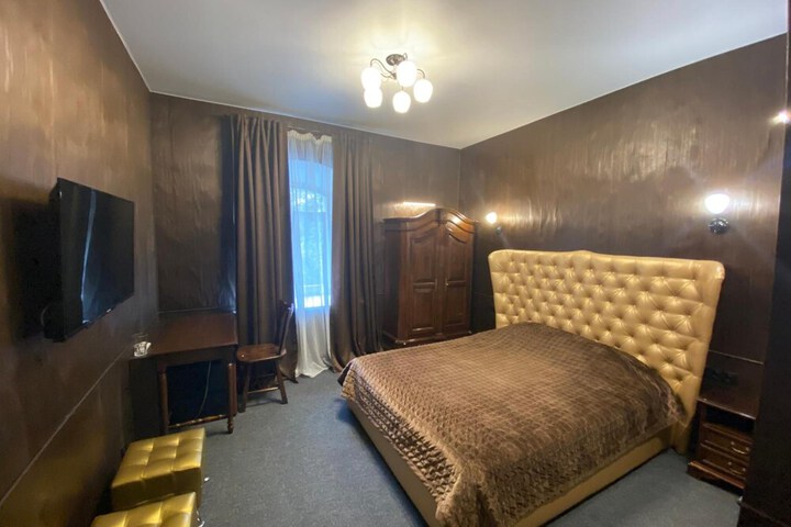 Room 26 of 61