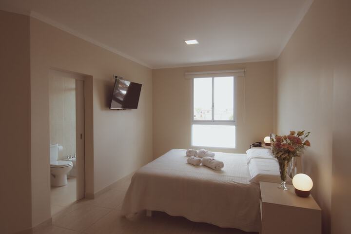 Room 3 of 41