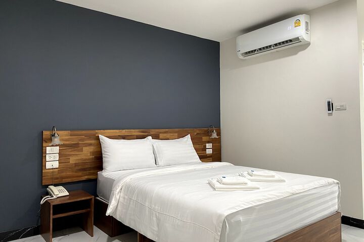 Room 5 of 29