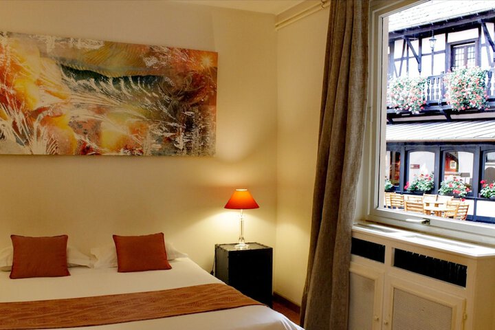 Room 70 of 147