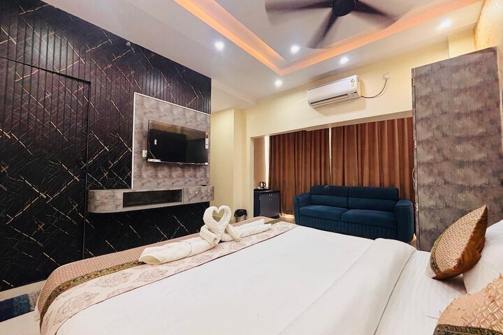 Room 36 of 49