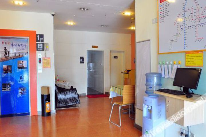 Hotel Interior 16 of 40