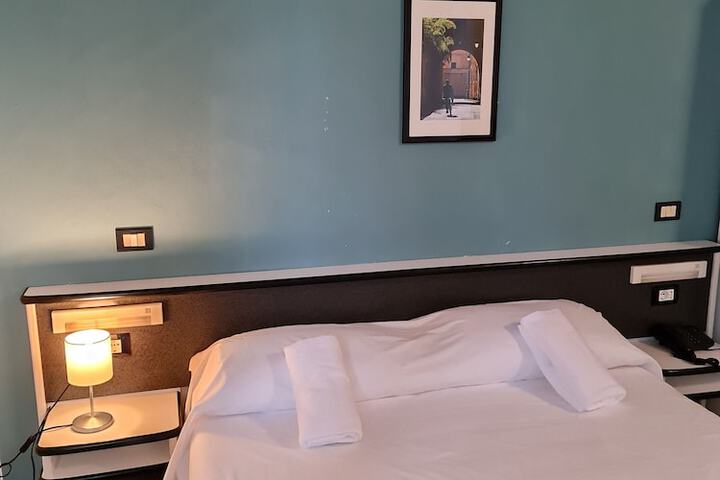 Room 12 of 41