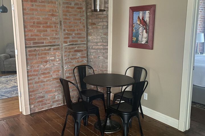 Room 10 of 24