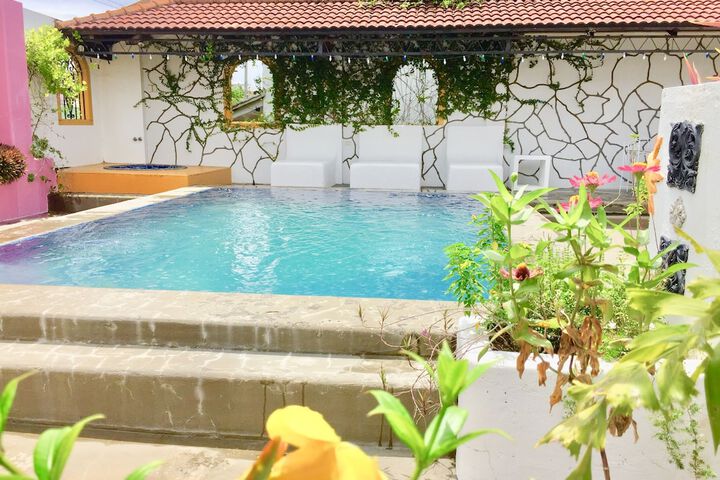 Pool 25 of 42