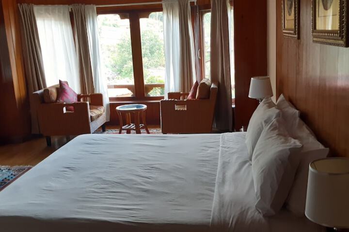 Room 9 of 56