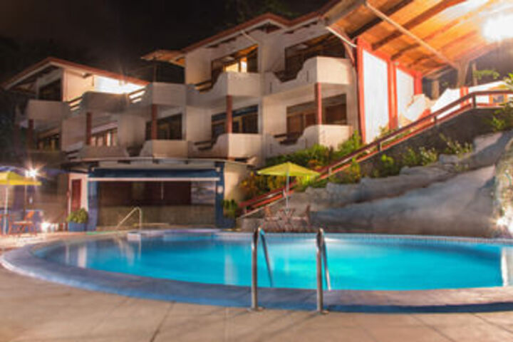 Pool 17 of 27