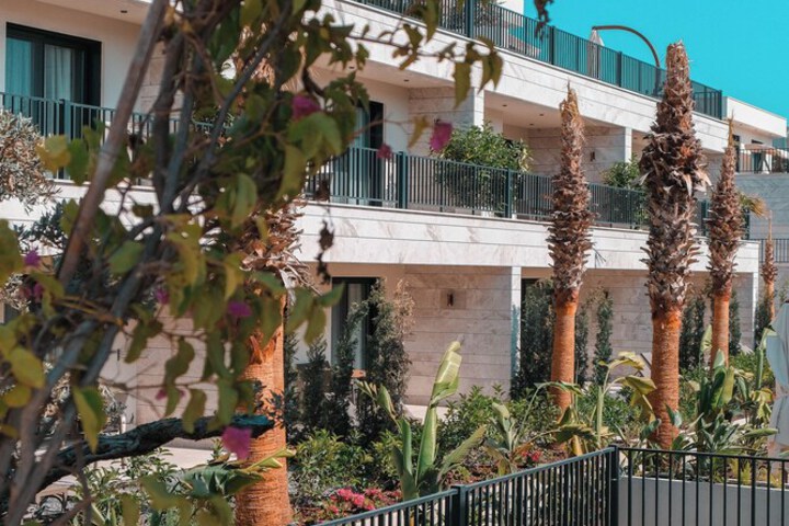 Hotel 53 of 61
