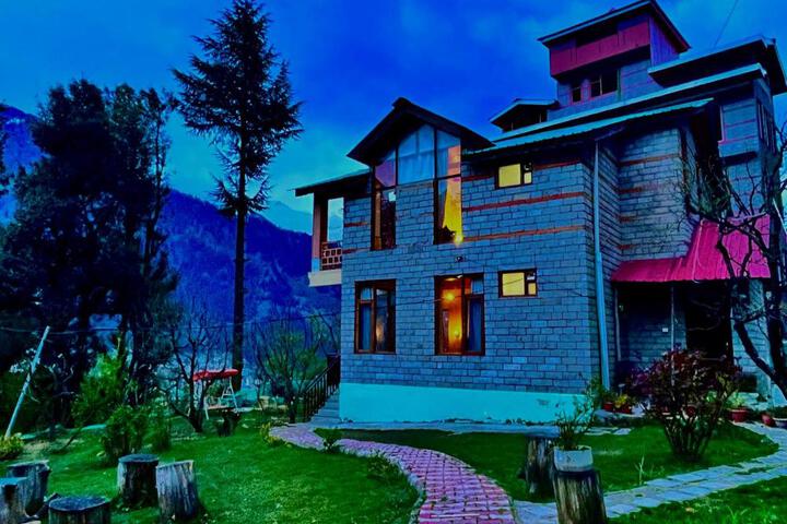 4 Bedroom Luxury Bungalow in Manali With Beautiful Scenic Mountain & Orchard View - #Private Bungalow #Premium Big rooms #Parking #Guest Preferred